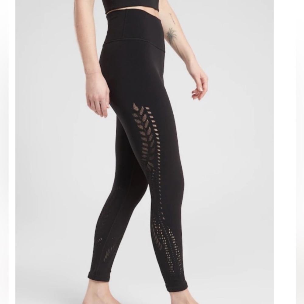 Athleta black warp knit tights S